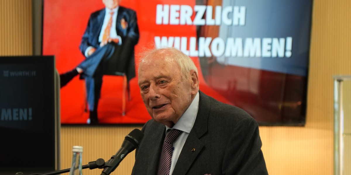 News Teaser Prof. Reinhold Würth visits Würth IT location in Waldzimmern