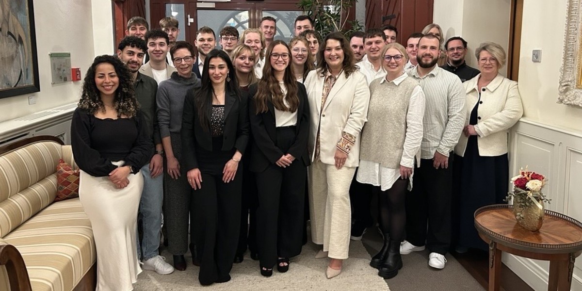 News Teaser Der Start in eine vielversprechende Zukunft: Würth IT feiert erfolgreiche Absolventinnen und Absolventen